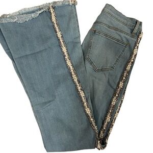AKIRA Women’s Flare Leg High Waist Beaded Jeans Size 9